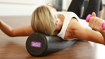 OptiNeck-Balance-Wedge-Arm-Opening-2-small.jpg